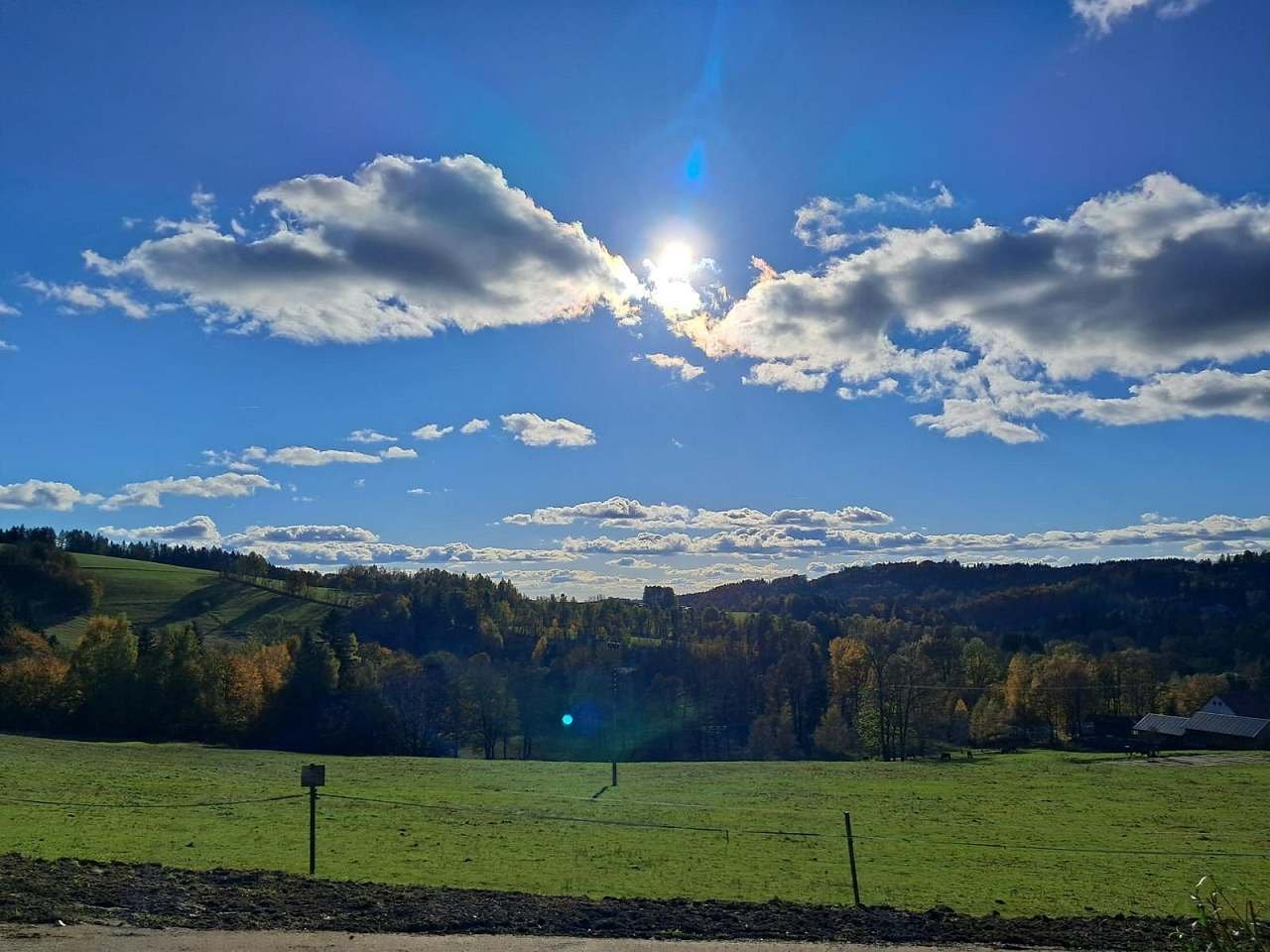 Podzimní krajina Orlických hor v okolí penzionu