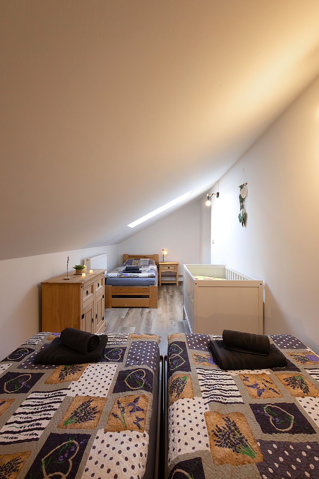 Apartmán č. 6 pro 5 osob s vlastní kuchyní — interiér