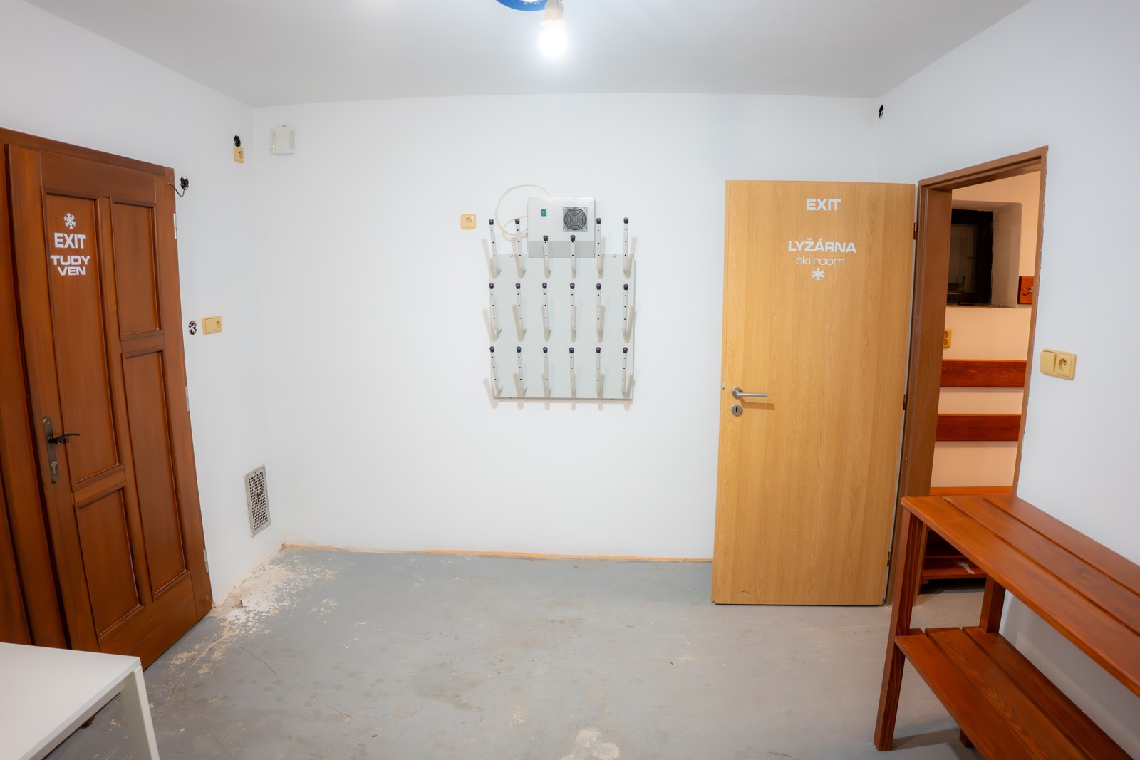 Lyžárna s vysoušeči na lyžařské boty